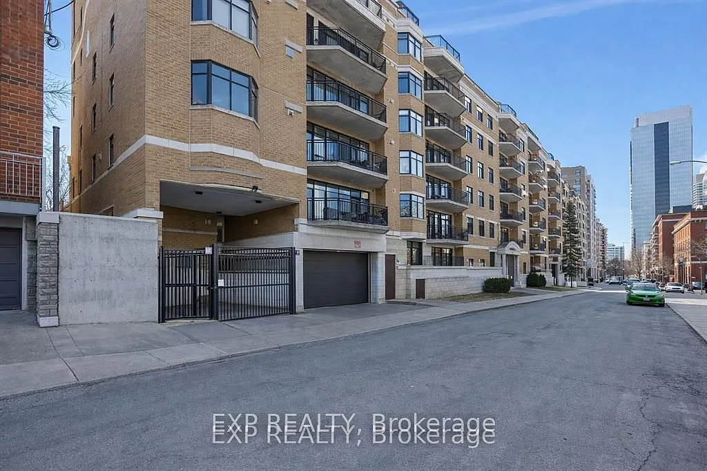 Building Photo - 260 Besserer St #209