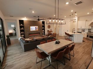 2423 E Pleasant Ln - Property Image