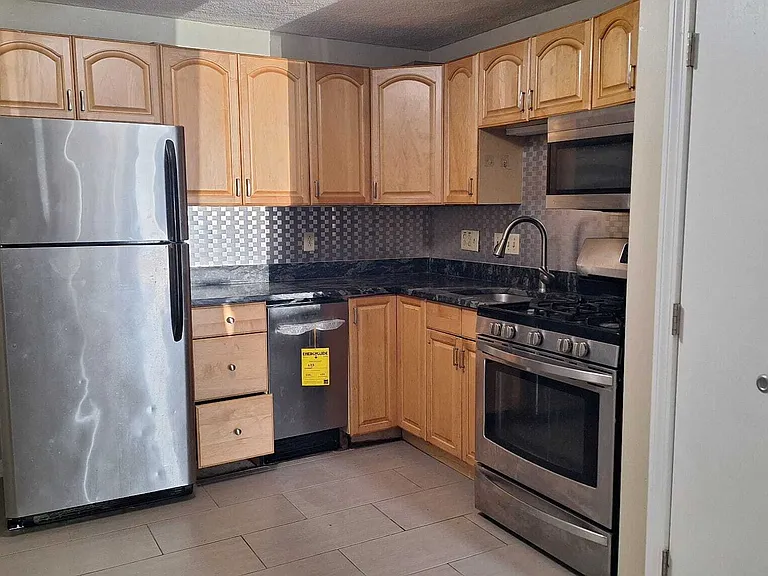 5 Kenmar Dr #7 — Photo 12