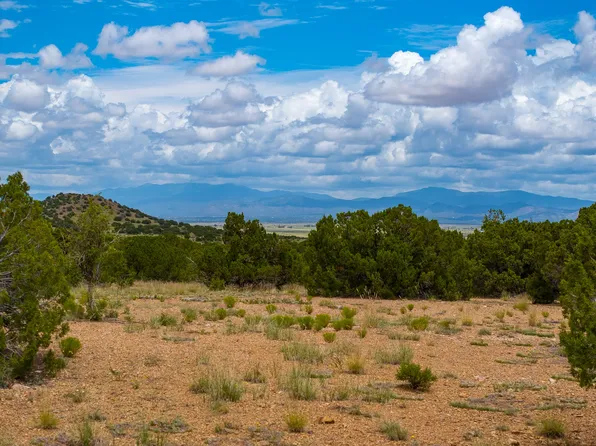 120 Silver Hills Rd, Santa Fe, NM 87508