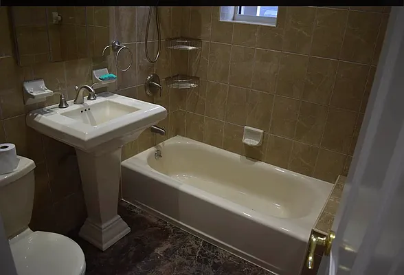 Rented by NY Space Finders Inc. | media 7