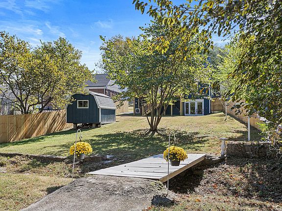 5th image of 1209 Ardee Ave