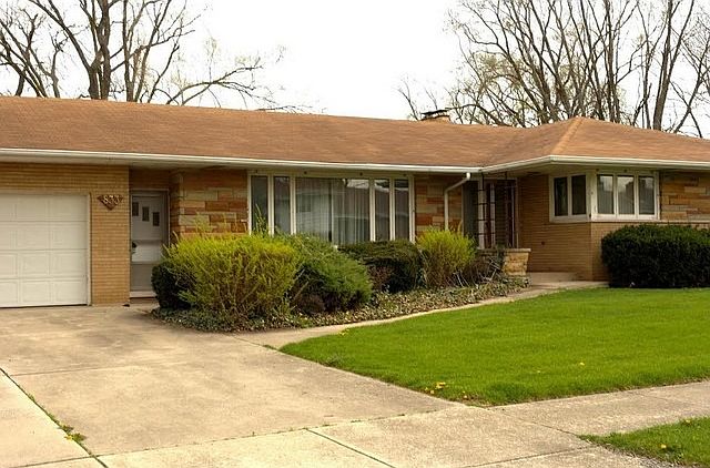 1st image of 833 Damico Dr