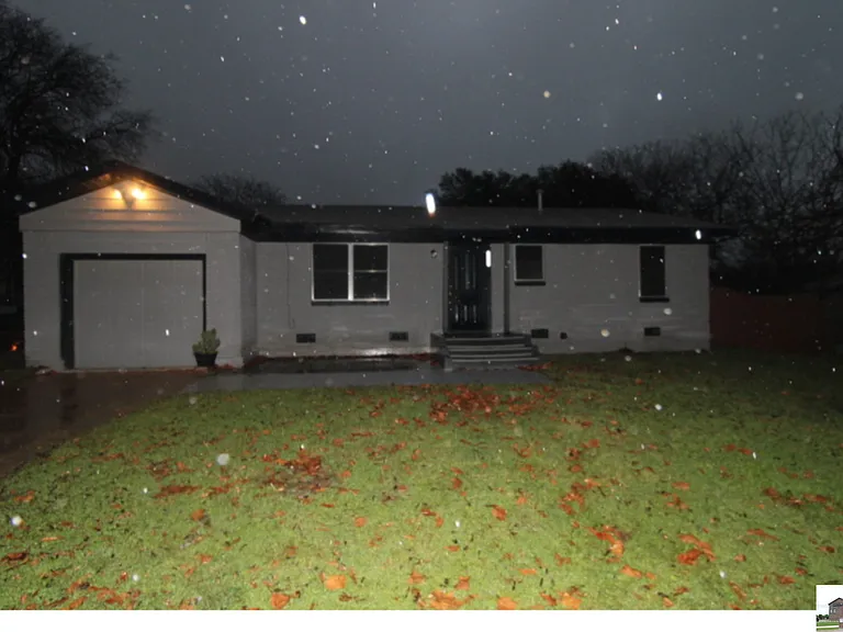 2104 Brantley Ave — Photo 21