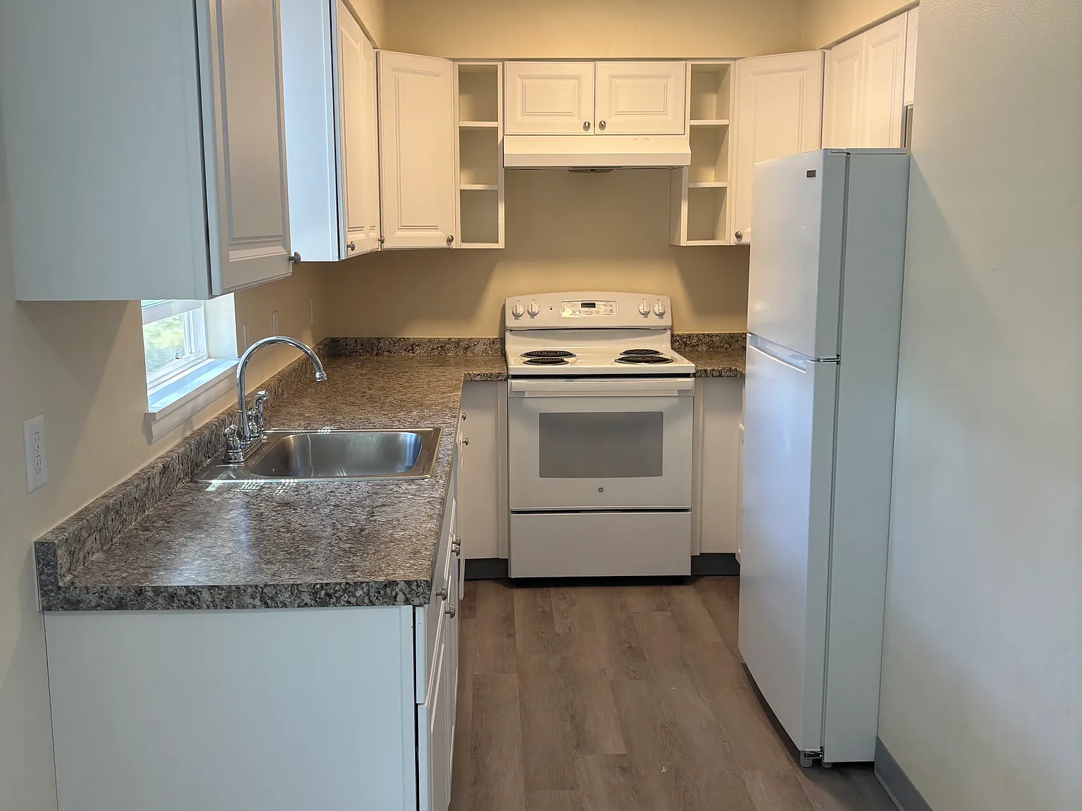2 bed, 800 sqft, $1,495 — Photo 3
