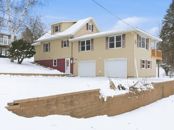 224 Spring St, Holdingford, MN 56340