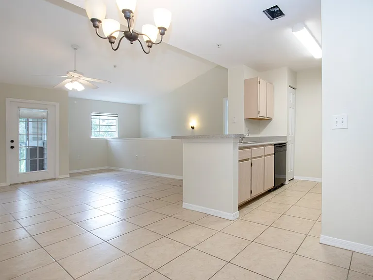 7405 Vista Way #203 — Photo 13