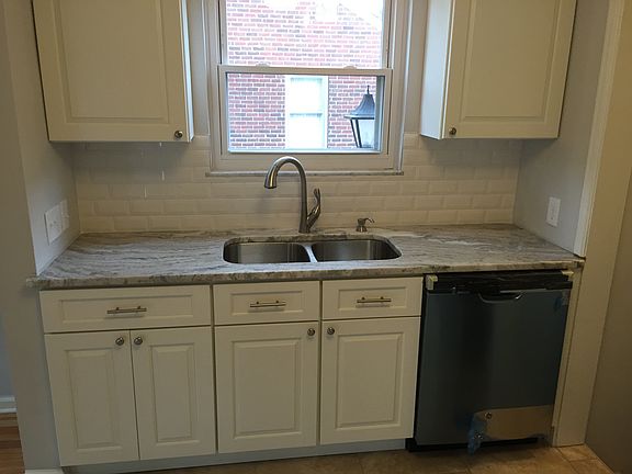 5th image of 8017 Park Ave
