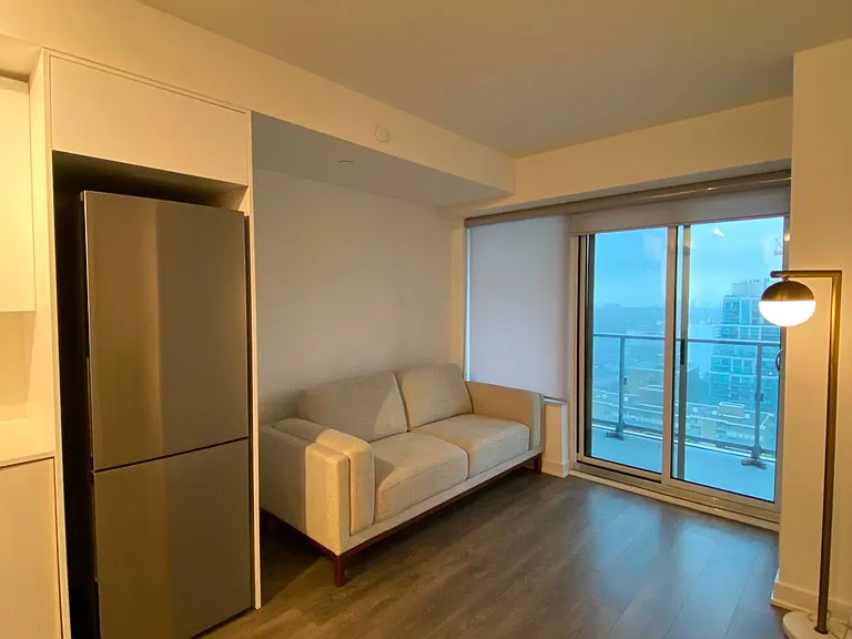 195 Redpath Ave #2205 — Photo 25