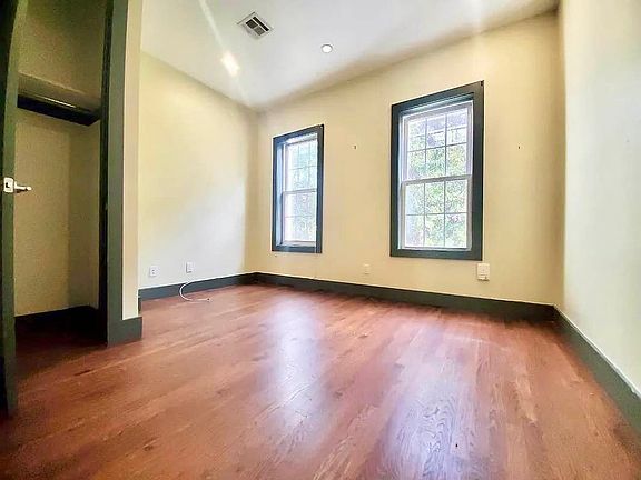4th image of 243 Powers St #2R