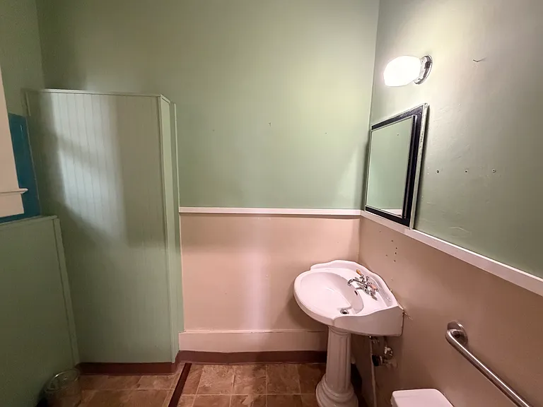 2620 Main St #A-B — Photo 10