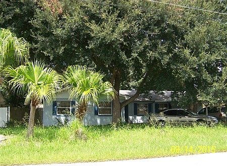 2nd image of 405 Avenue O SE