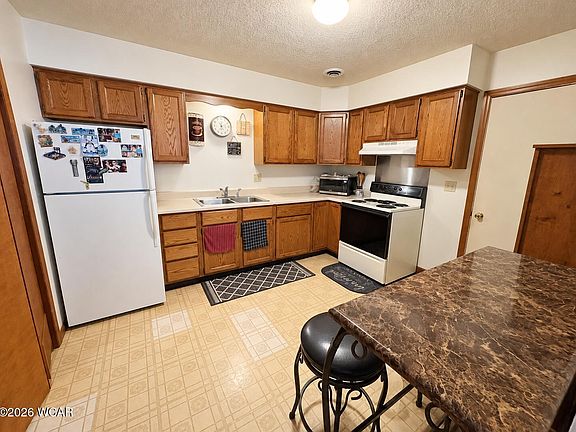 3rd image of 519 Central Ave