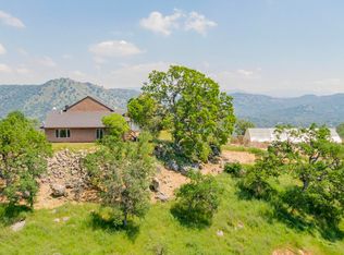 47349 Creekside Rd, Squaw Valley, CA 93675
