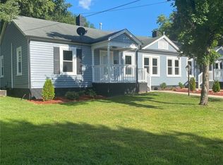 201 Highland Ave, Burlington, NC 27217