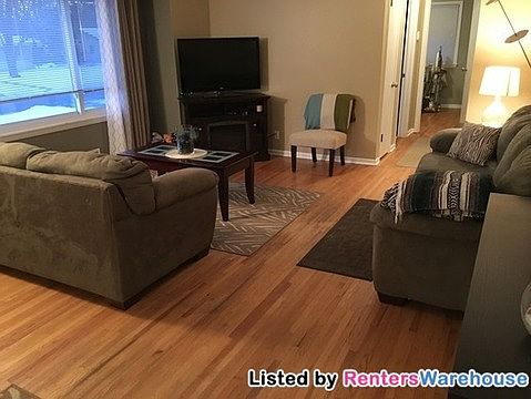 4th image of 6824 Regent Ave N