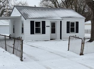 1717 N 20th St, Springfield, IL 62702