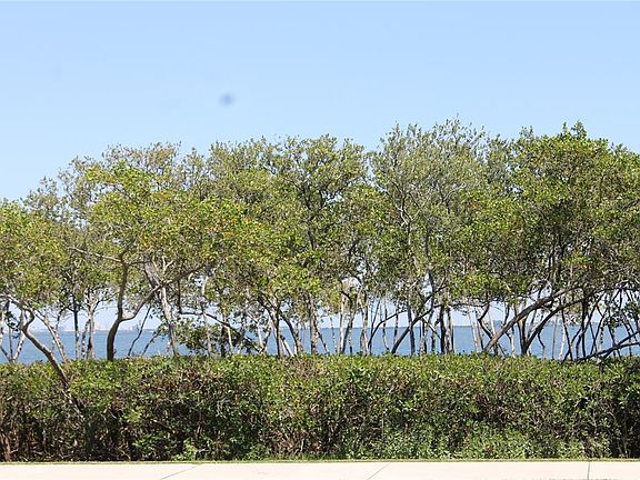 3rd image of 765 S Bayshore Blvd