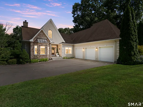212 Fox Hollow Lane, Bristol, CT 06010