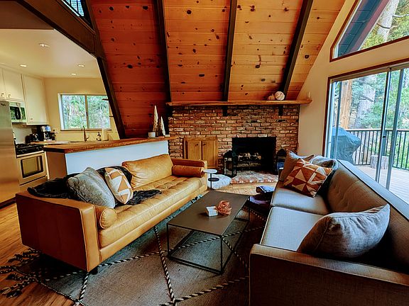4th image of 27324 Pinewood Dr