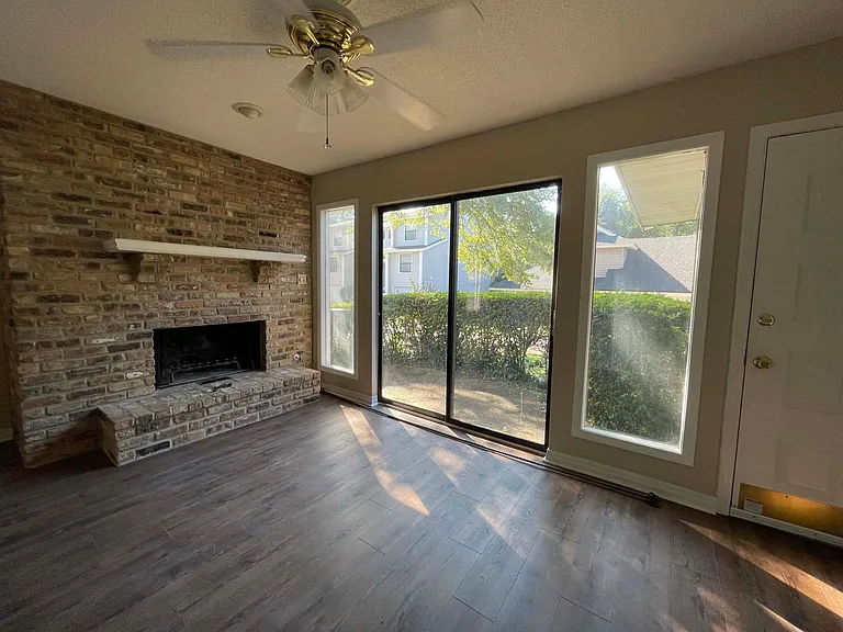 6445 Cedar Bend Ct #D — Photo 8