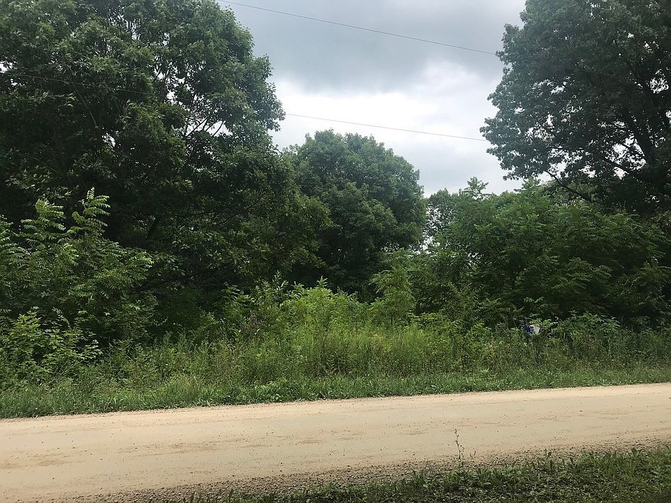 2nd image of 2709 N 3853rd Rd