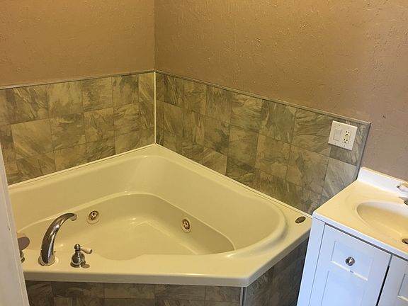 5th image of 255 N Butterfly Dr