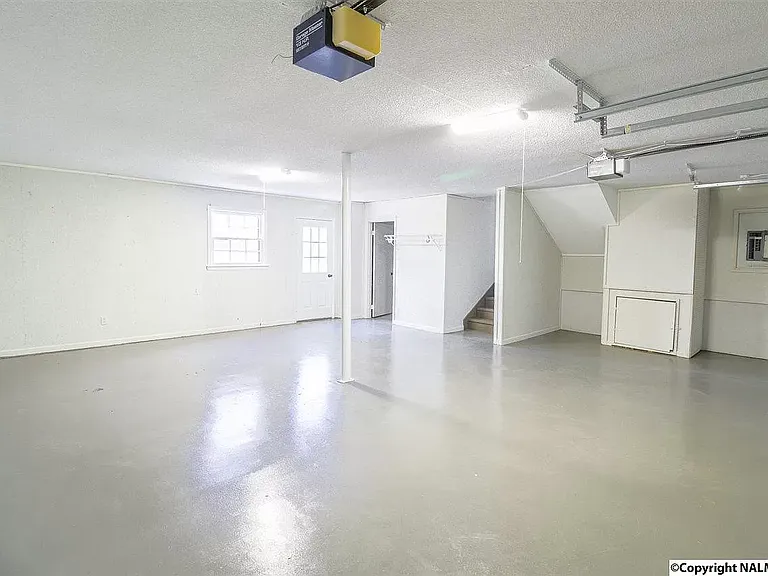 117 Betty Garrett Dr — Photo 24