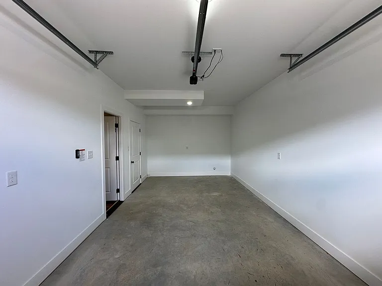 71 Luke Ct — Photo 4