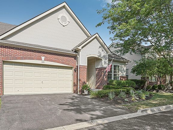 4th image of 5571 Grand Crescent Dr