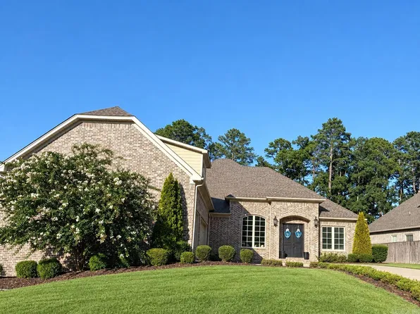 404 Ensbury Dr, Little Rock, AR 72223
