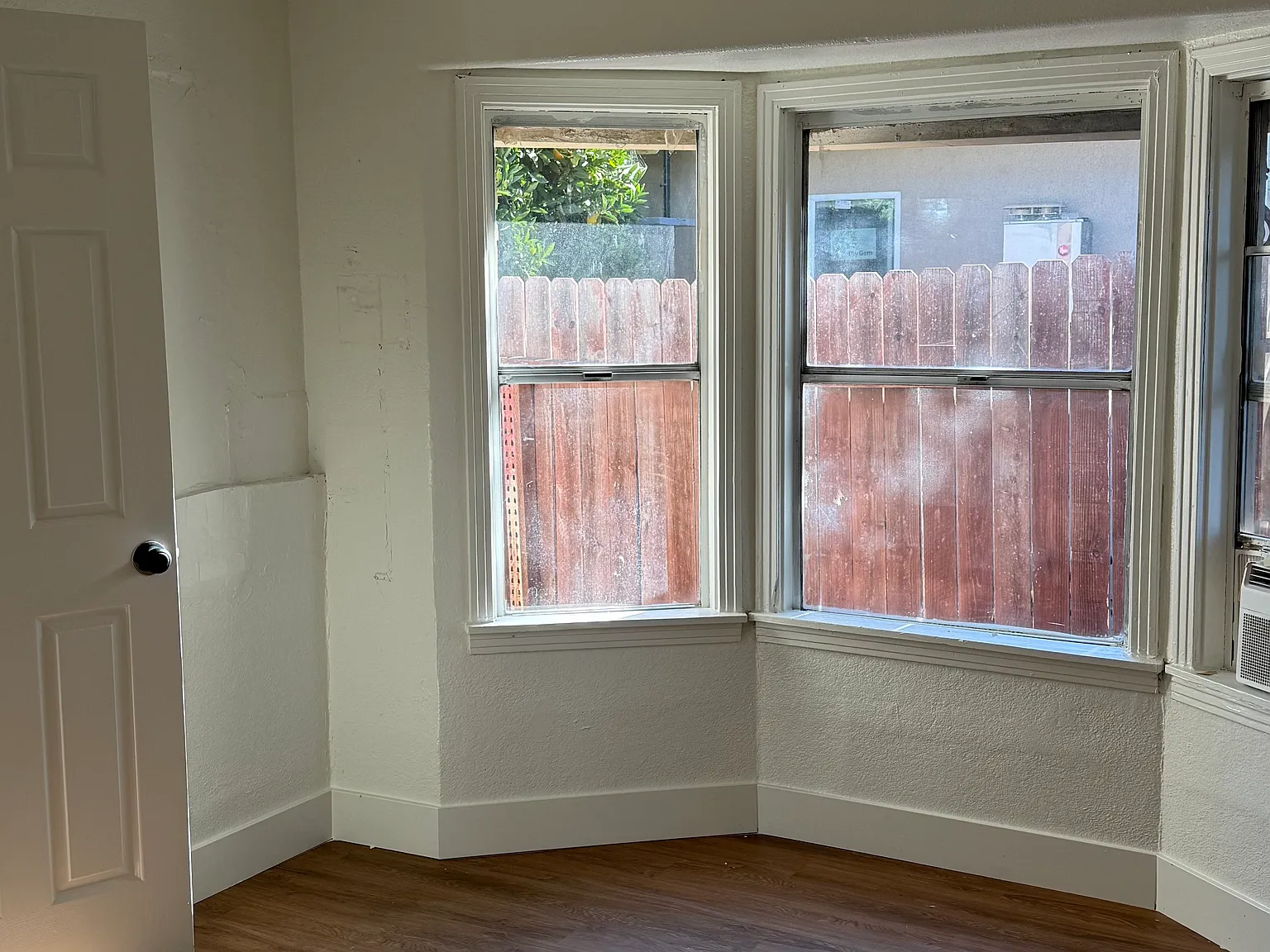1 bed, 500 sqft, $1,100 — Photo 1