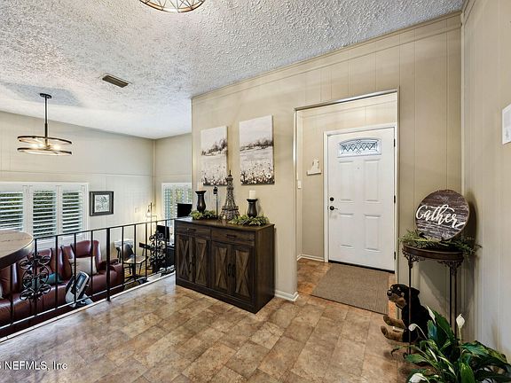 2nd image of 3330 LANSDELL Drive