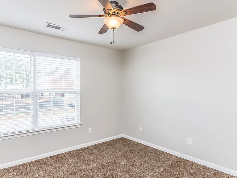 209 Briarcotes Cir — Photo 10