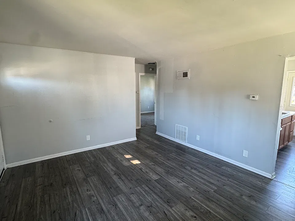11235 Ford Ave