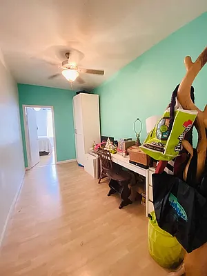 Rented by Nooklyn NYC LLC | media 14