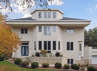 6533 Rowland Rd, Eden Prairie, MN 55344