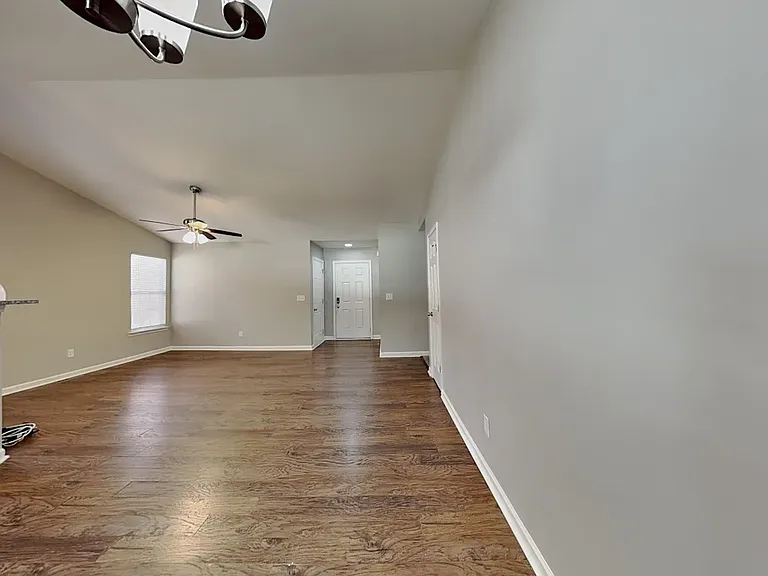4139 Whitfield Rd — Photo 3