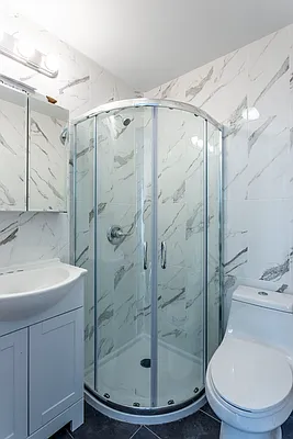 Rented by Compass | media 35