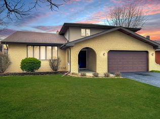 18314 Clyde Ave, Lansing, IL 60438