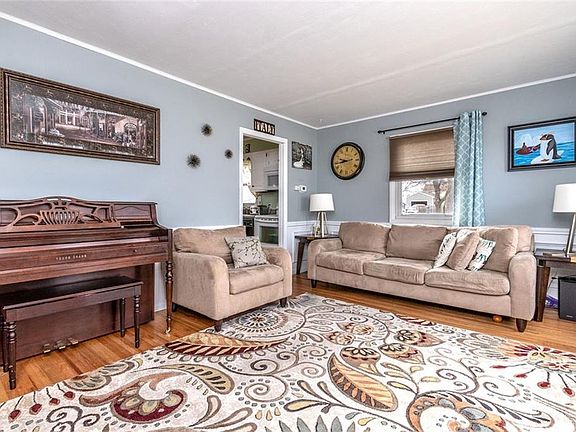 5th image of 165 Floradale Ave