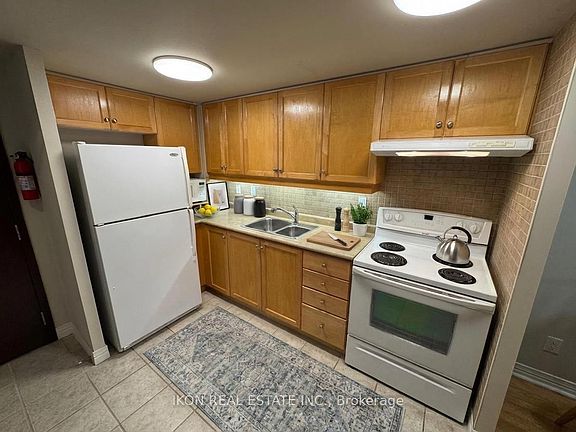 5th image of 100 Scottfield Dr #615