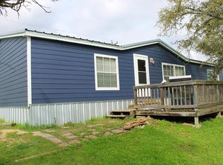 105 Ridge Rd, Center Pt, TX 78010