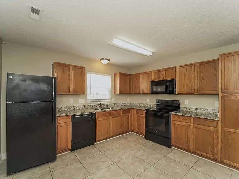 203 Kingville Dr — Photo 9