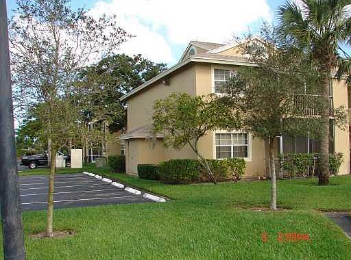 1st image of 860 Cypress Park Way #C4