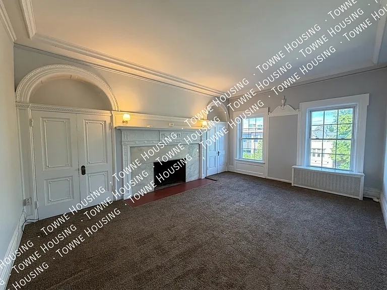479 Delaware Ave #5 — Photo 4