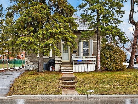 3rd image of 36 Caroline St
