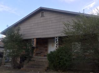 1020 E Maddox Ave, Fort Worth, TX 76104