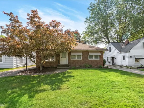 6913 Greenleaf Ave, Parma Heights, OH 44130