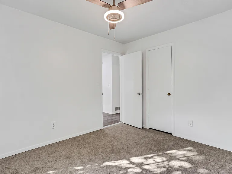 6308 E Windsor Ln — Photo 15